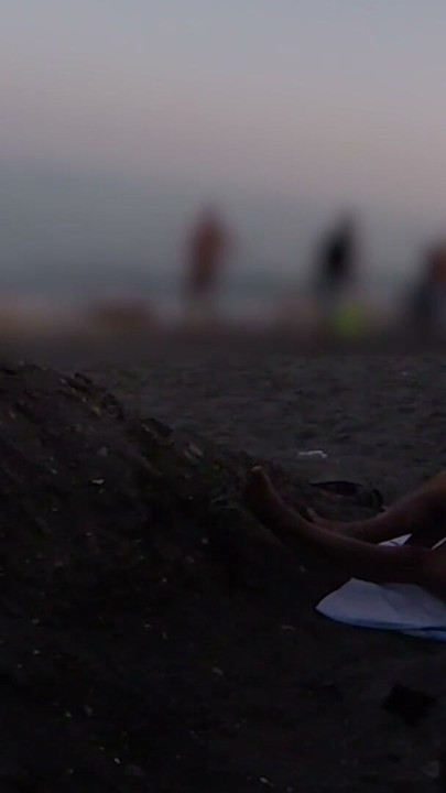 FLASHING my COCK in front of my STEPDAUGHTER in a PUBLIC BEACH and she HELPS me CUMSHOT in front of everyone - REAL… | Clip 2