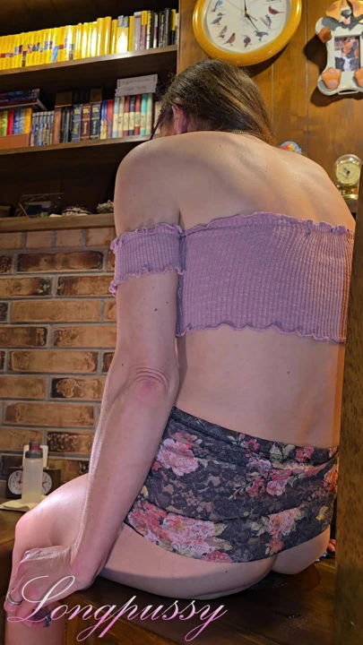 Longpussy. Çok büyük ama çok iyi.....