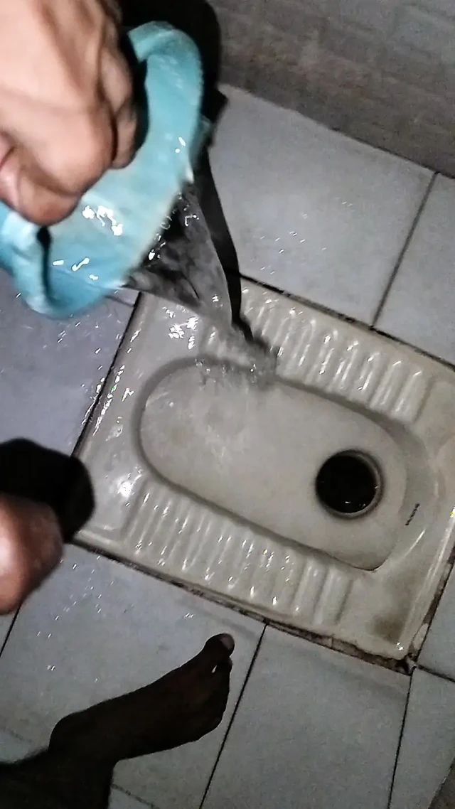 Wife Ke Muh Me Dal Diya