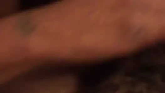 büyük zenci emiyor