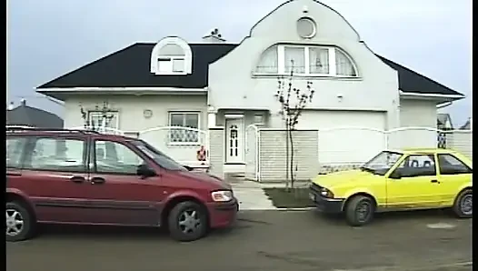 Seksi amatör sarışın sürtük yoğun orgazm