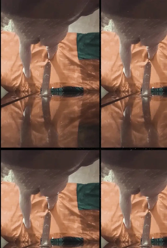 Yaşlı femboy'un göt deliğine büyük bir babanın yarağına ihtiyacı var