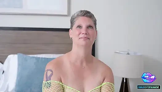 Gilf ilk erkek arkadaşını istiyor