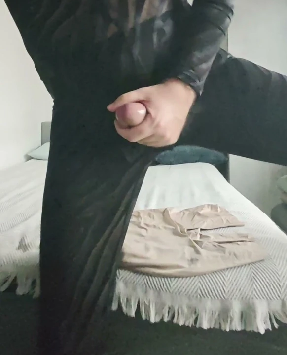 Catsuit içinde boşalma