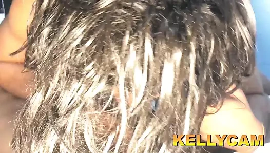 Yarağıma dönüşmesi beni amının içine boşalttı