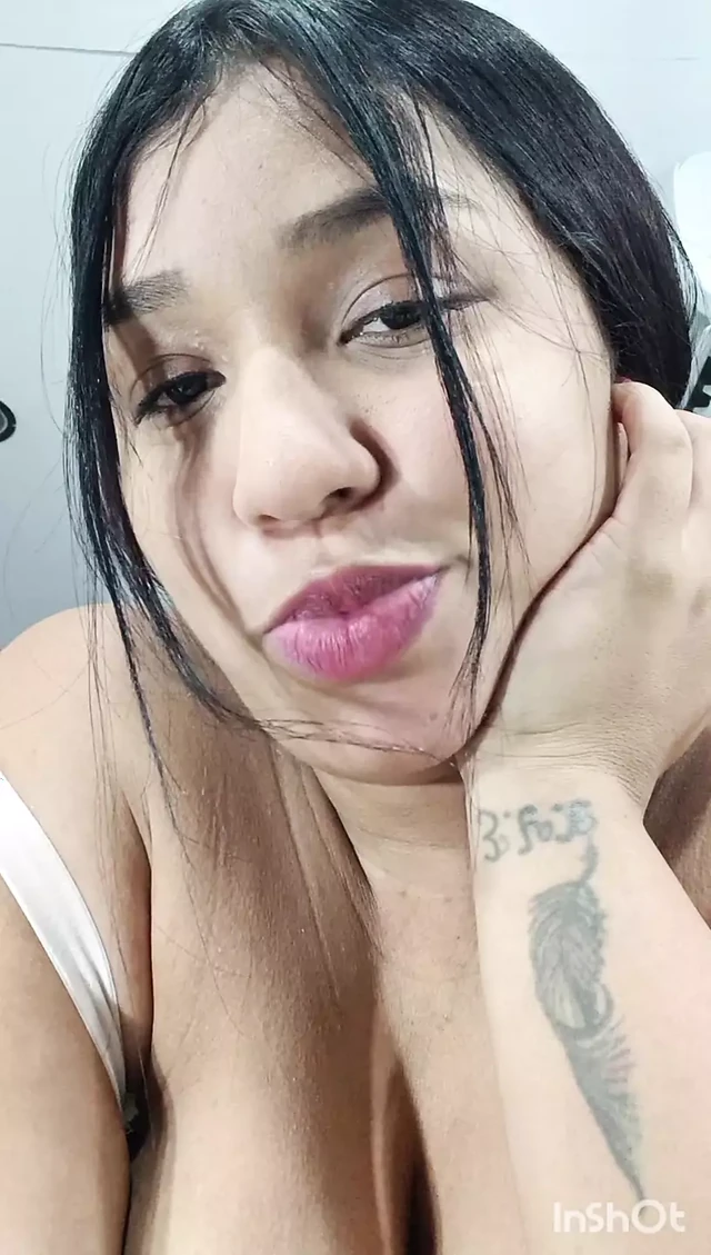 Мы трахаем тебя, и я хочу твой член