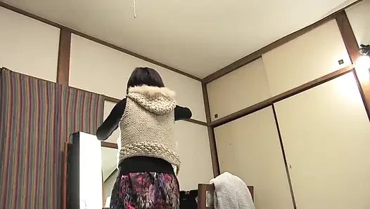 Her türlü oyuncakla beni sertçe boşalt, hepinizi üzerime boşaltacağım!
