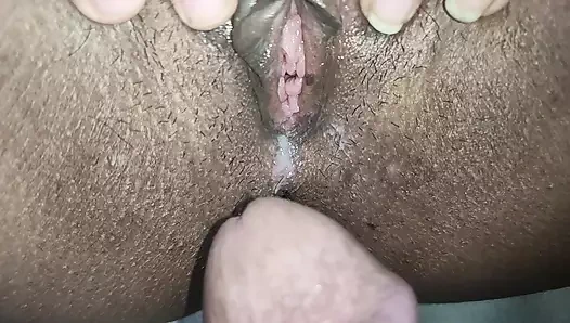 Malezyalı üvey kız kardeş üvey erkek kardeşiyle ateşli sikişiyor ve sakso çekiyor