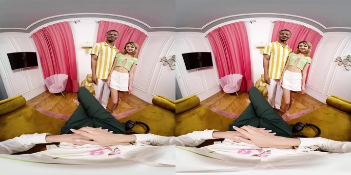 Erkek arkadaşın sevgililer günü için sana üçlü seks sunuyor