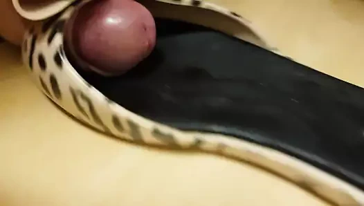 Leopar desenli peep toe daireler becerdin ve cummed