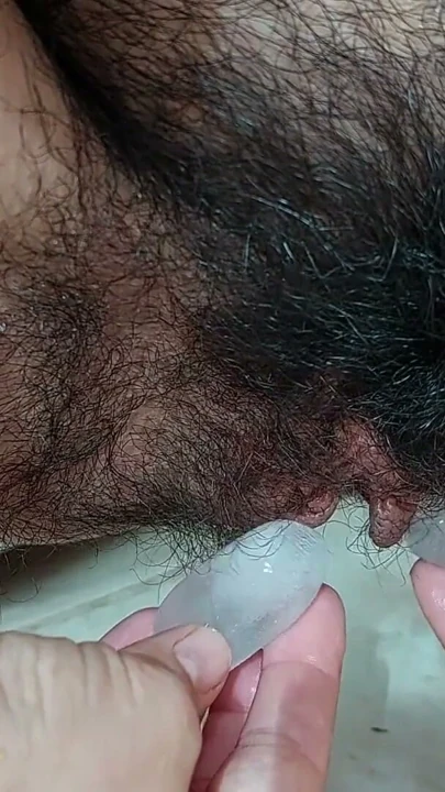 Seksi latina buz ve sprey sıcak vücutta ⛔ Ateşli karı tüylü am, büyük göt, büyük meme uçları | Bölüm 2