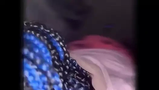 Sürtük ev hanımı yarak istiyor