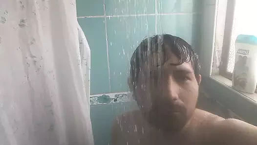 MASTÜRBASYON YAPMADAN ÖNCE SOĞUK BIR DUŞ