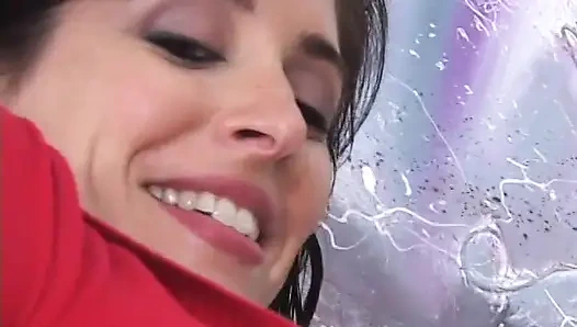 Büyük götlü amcık sikişiyor büyük yarak emiyor