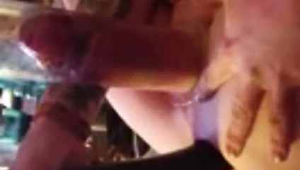 Anal ile siyah çift yapay penis ve horoz pompalama