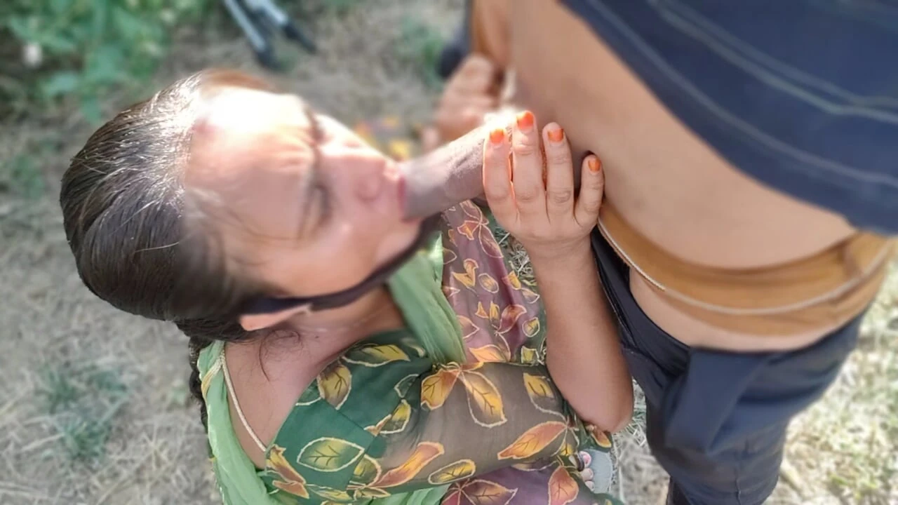 Premium Hot Virgin Buaa Apne Bhatij Se Jungle Me Chudai Jungal Me Chote Bhatij Ne Bhua Ki Frist Time Chudai (4K Ultra) - Singapore Special