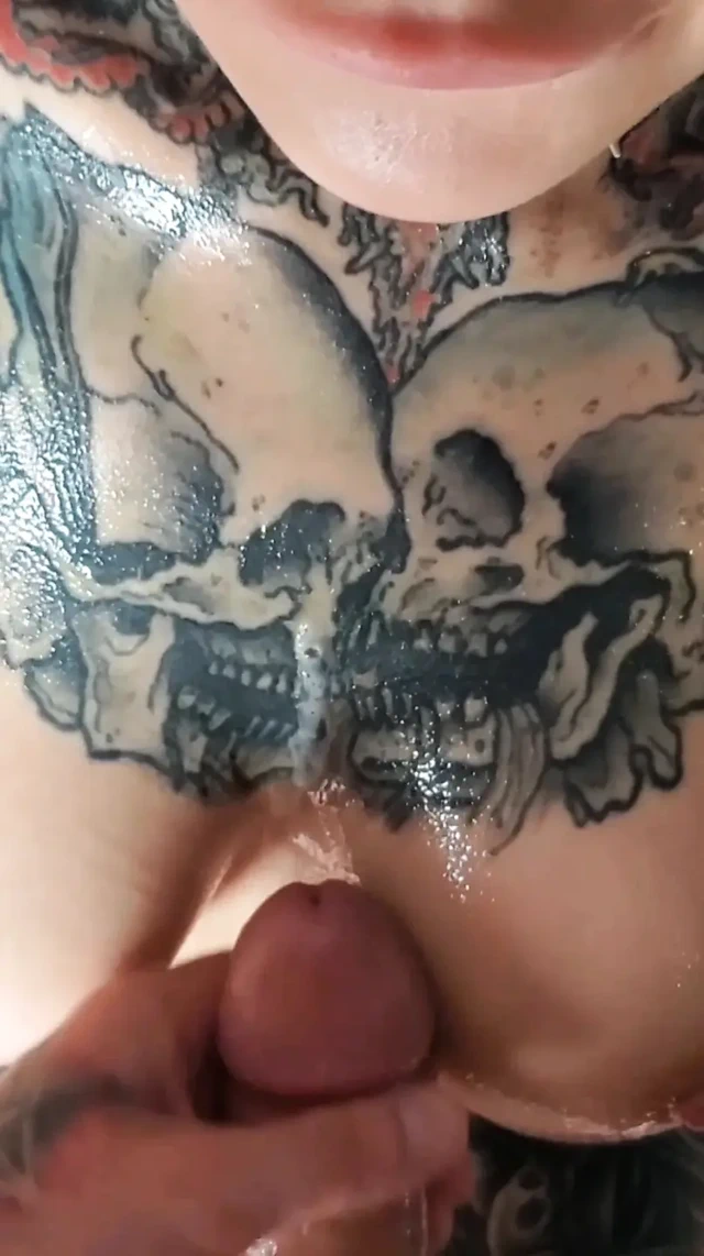 Yağlı muzda göğüsler vajina içinde