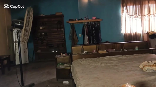 Bolatheboss seksi kalçalı duştan sonra analtessier