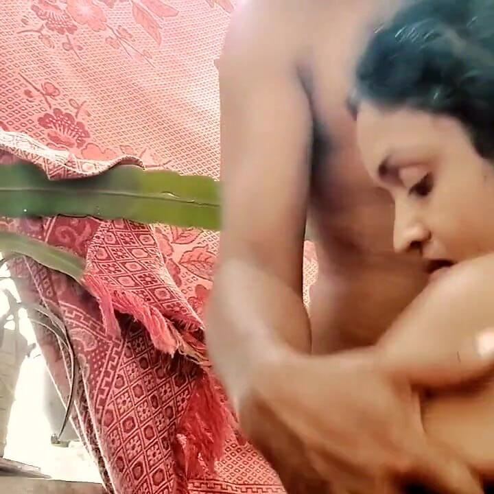 Gerçek teyzemin Noel partisi için seksi kıyafeti