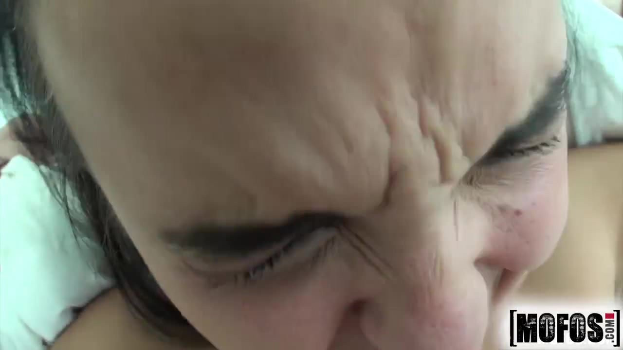 Mofos.com - Dillion harper - hadi anal deneyelim