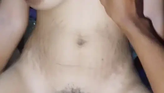 Güzel Asyalı bir arkadaşla seks yapıyor olmanın heyecanı