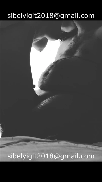 Полное 30-минутное видео только на нашем аккаунте OnlyFans, следите за нами.