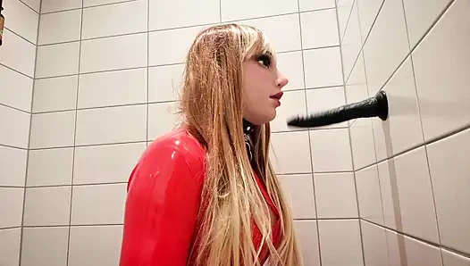 Derin gırtlak pratiği