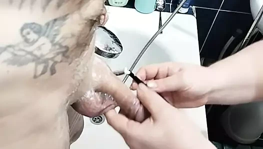 Kaltak ben boşalana kadar sert sabunlu yarağımı sıvazlıyor