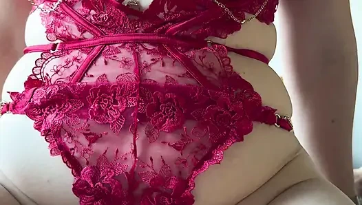 İçimde sert bir yarak varken göğüslerim sızdırılıyor