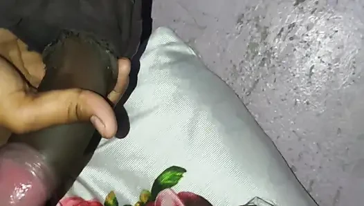 GF ko ghar bula ky  khub maje kiye