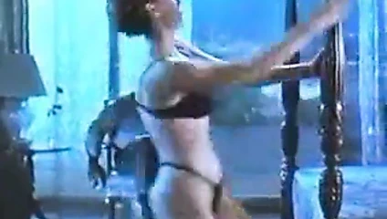 Jamie lee curtis - gerçek yalan striptiz
