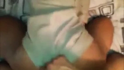 O geldi ve uzun bir günün ardından sik köpeğimi istedi