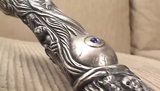 Sıcak kaltak ile sarkık göğüsler creampied derin içinde ona anal delik