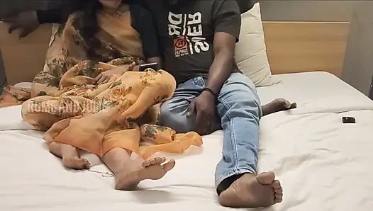 Ben ve ilk kez utangaç Hintli kızım