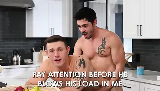 Yan kapı ham - dövmeli üst kontrolü ele alıyor - Michael Boston zincirli ve sikiliyor