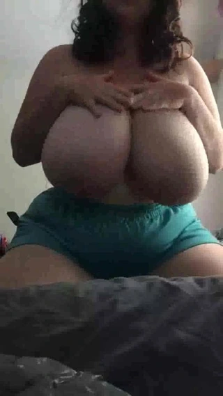 büyük amatör göğüsler