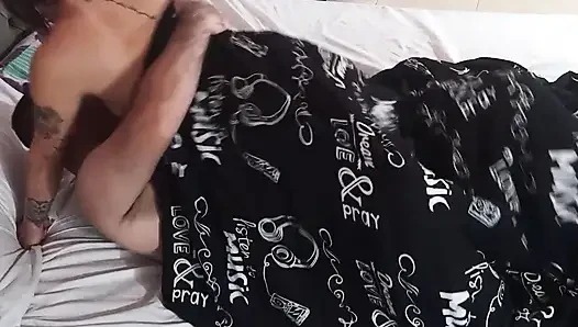Sevgilim bana bir video çekiyor.