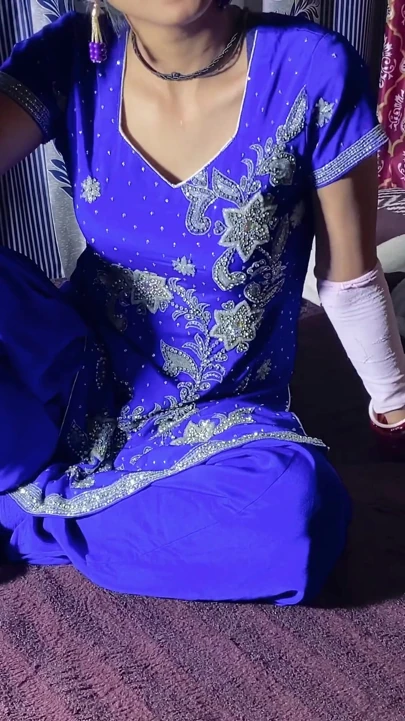 Hintli köylü ateşli kız