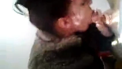 Kürk manto kız oral seks ver