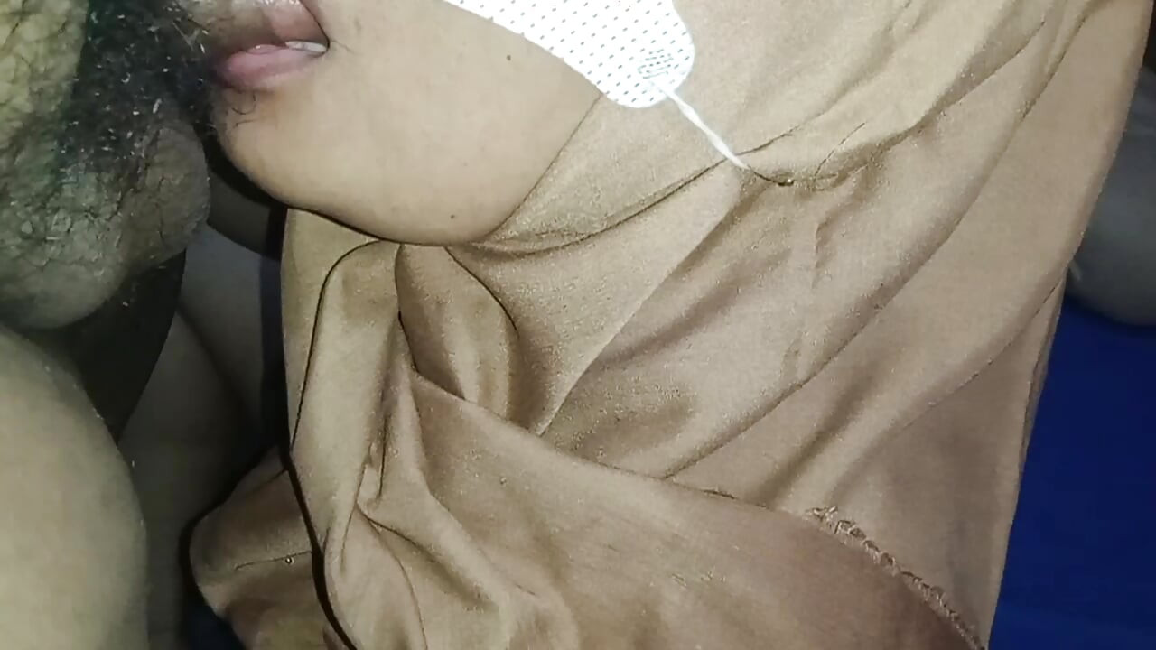 Endonezya üvey annemin amcığı yalamak ve sikişmek istiyor bölüm 3