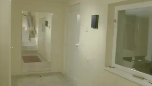 Erkek Arkadaşı Onu Terk Etmiş Ve Scul Arkadaşıyla Lezbiyen Olarak Kendini Teselli Ediyor