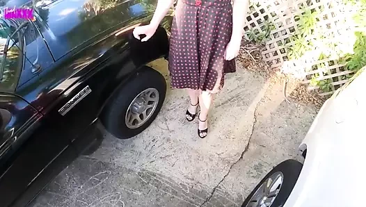 Lastikler için Alyson Barters, derin yarakla sikiliyor