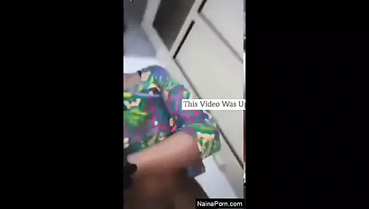 Bugün özel- sevimli kız onu amını gösteriyor...