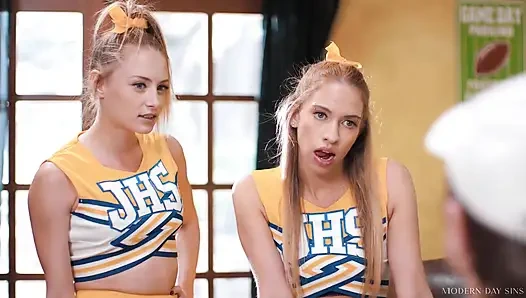 Günümüz Günahları - Ahlaksız Amigo Kızlar Khloe Kapri ve Kyler Quinn, sapık kolej koçu tarafından sikildi!