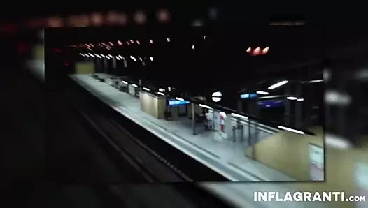 halka açık otoparkta minyon alman genç