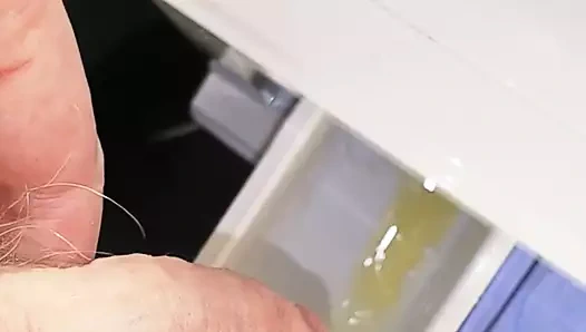 çamaşır makinesi işemek