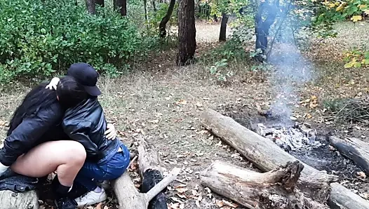 Halka açık bir yerde ilk seksimiz - lezbiyen-illüzyon