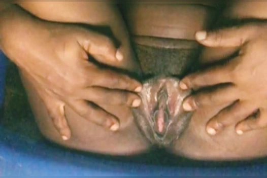 EBONY MASTURBATION SOLO - sexy black woman plays with herself for you - sexy black pussy