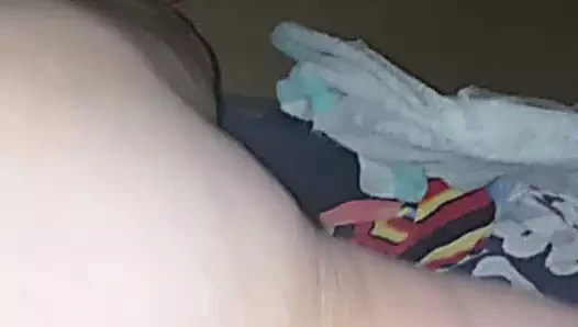 Sürtük büyük zenci yarağını sikiyor