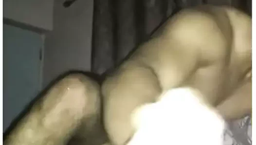 Saurabh kız arkadaşını ifşa etti ve onu her iki taraftan becerdin